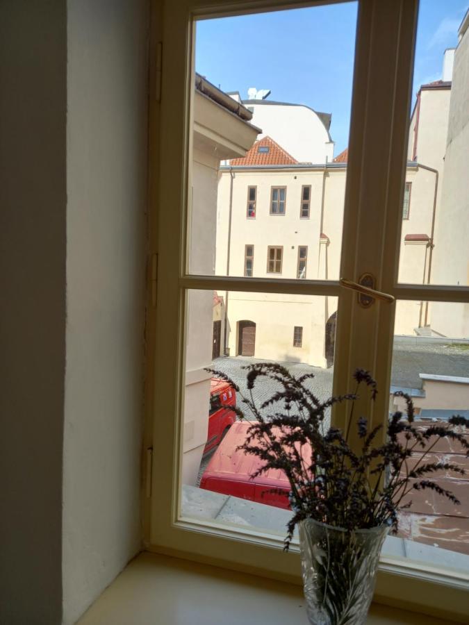 Old Town Apartment Прага Экстерьер фото