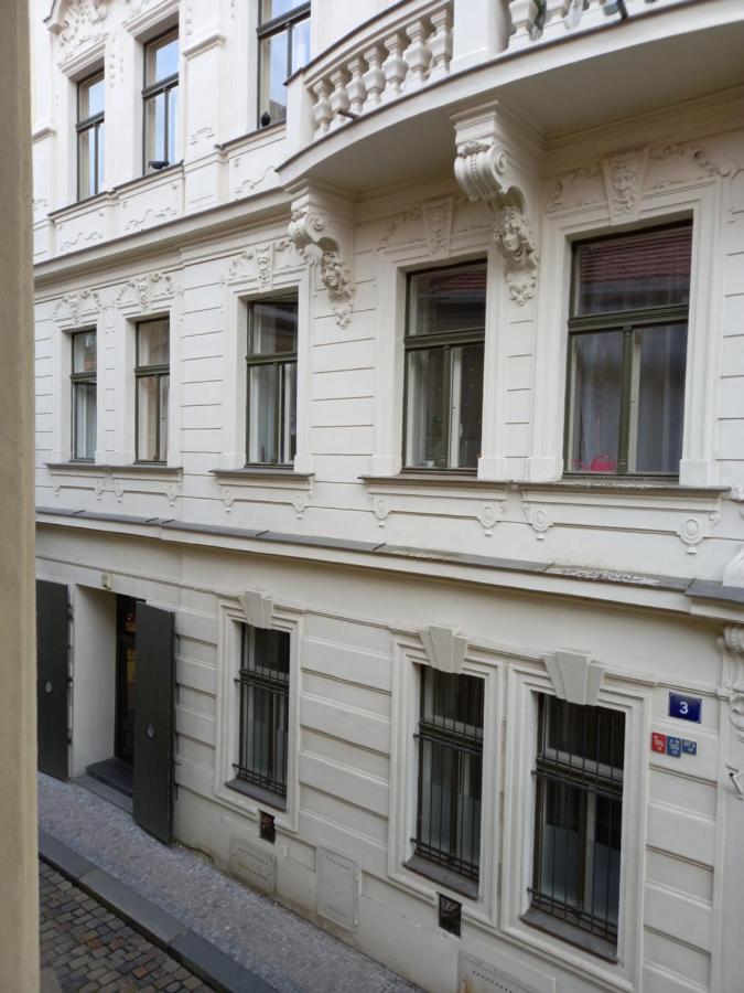 Old Town Apartment Прага Экстерьер фото